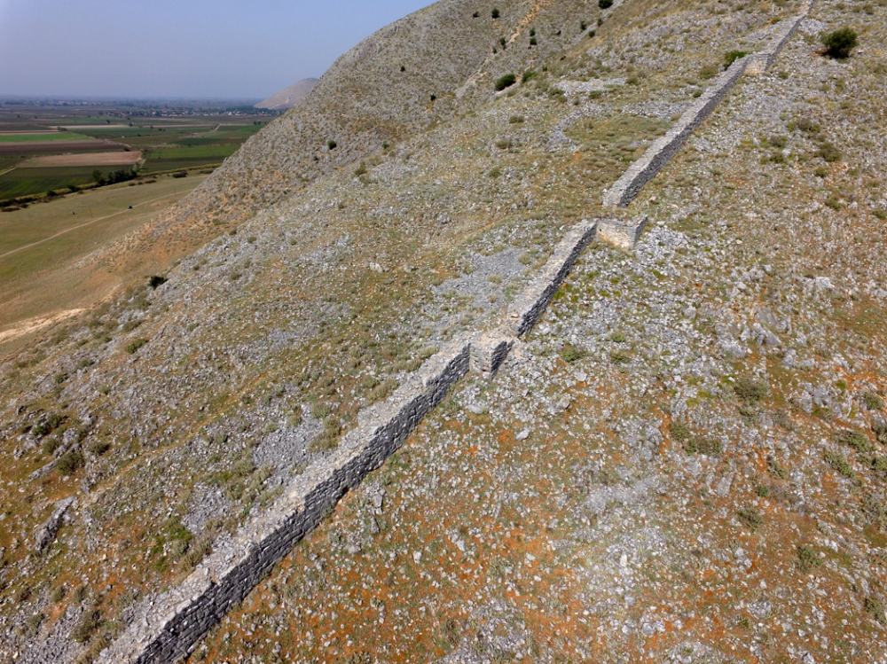 Fig. 5: Classical-Hellenistic fortification walls with Byzantine repairs.