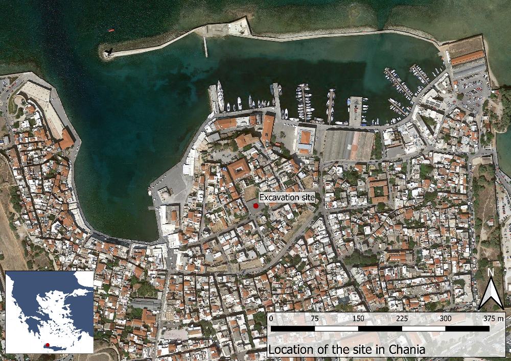 Fig. 1: Karta över Chania med utgrävningsområdet markerat (Basemap: Google maps satellitbild).